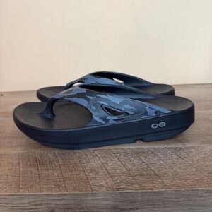 OOFOS Unisex Ooriginal Sport Recovery Sandal Black Camo 8 womens 6 Mens shoes